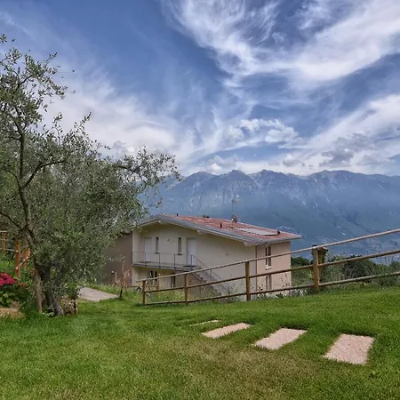 Casa Negli Ulivi * Tremosine